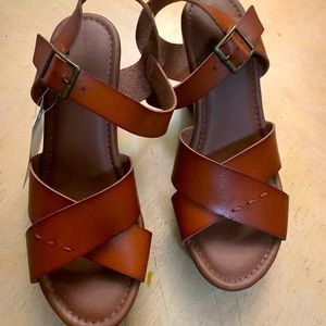Brown shoe 9.5